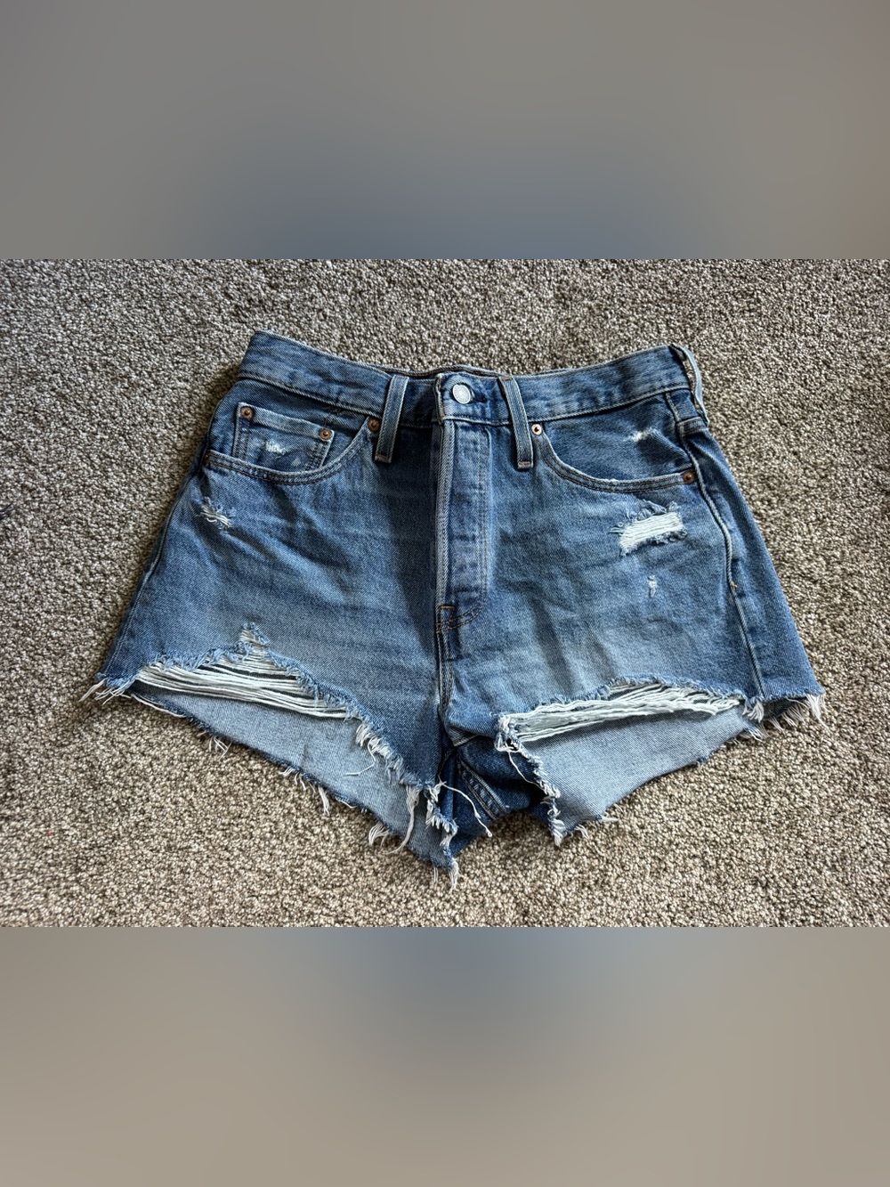 Levi’s 501 Distressed Cut Off Jean Shorts